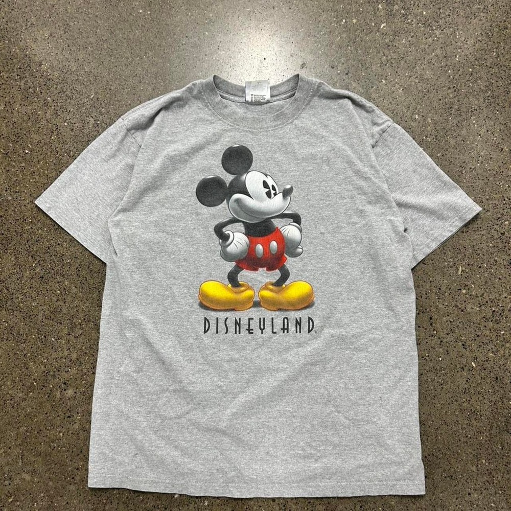 Vintage 90s Disneyland Resort Mickey Mouse Classic T-Shirt (Size Large)